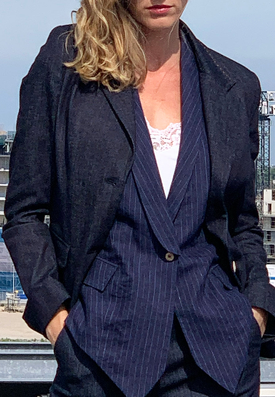 CARA Gilet Pinstripe